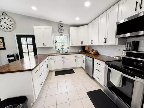 Kitchen - 202 Ash St, Bigfork, MN 56628 photo 4 of 4