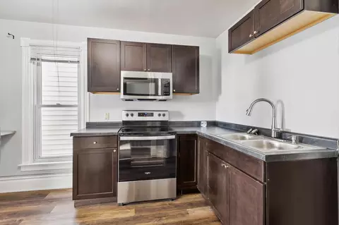 Kitchen - 303 W 4th St, Duluth, MN 55806 photo 2 of 7