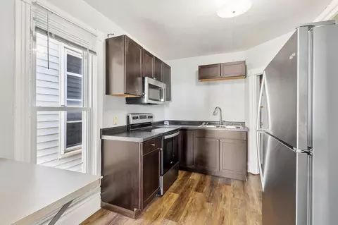 Kitchen - 303 W 4th St, Duluth, MN 55806 photo 1 of 7