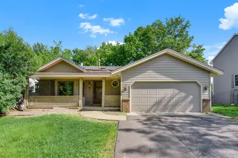 400 Interlachen Rd, Burnsville, MN 55306