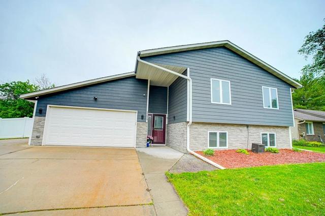 15614 Heywood Way, Apple Valley, MN 55124