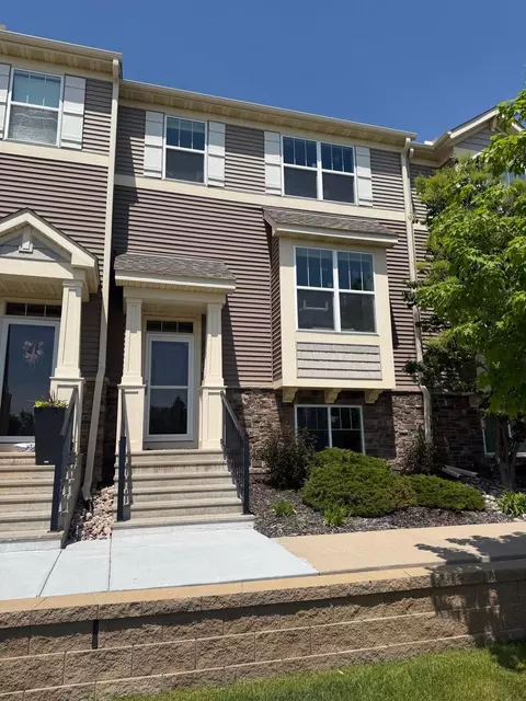 8967 SW Village Loop, Chanhassen, MN 55317