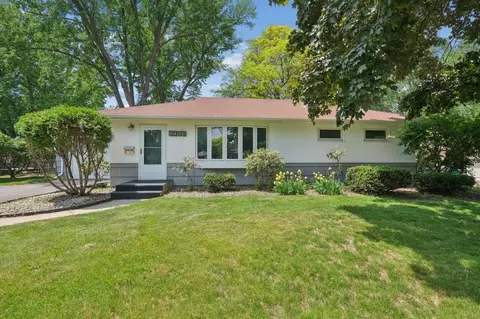 8430 Knox Ave S, Bloomington, MN 55431