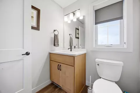 Bath - 4162 Arthur Dr S, Fargo, ND 58104 photo 1 of 3