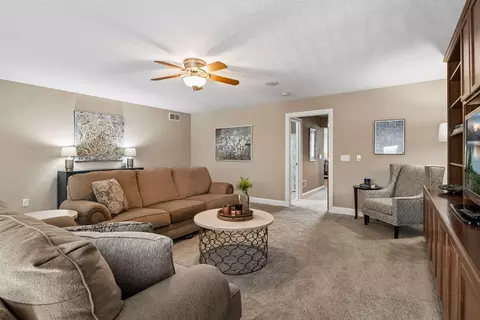 Living - 1454 Steeplechase Ln #18, Eagan, MN 55122 photo 6 of 6