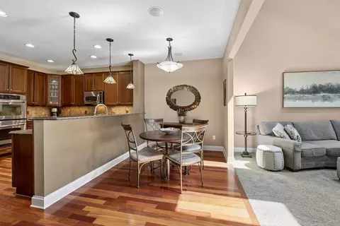 Dining - 1454 Steeplechase Ln #18, Eagan, MN 55122 photo 5 of 8