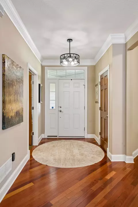 Entry Way - 1454 Steeplechase Ln #18, Eagan, MN 55122 photo 2 of 2