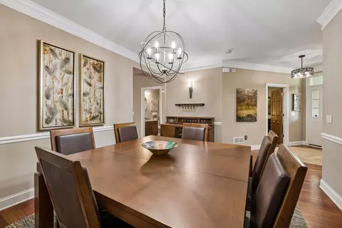 Dining - 1454 Steeplechase Ln #18, Eagan, MN 55122 photo 4 of 8