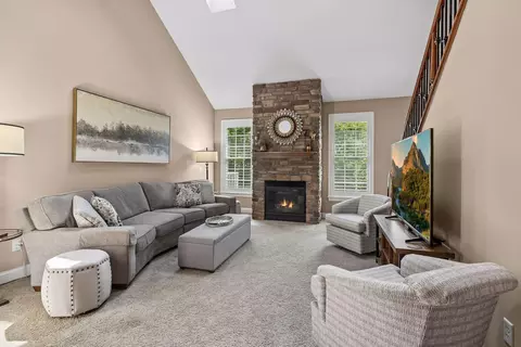 Living - 1454 Steeplechase Ln #18, Eagan, MN 55122 photo 2 of 6