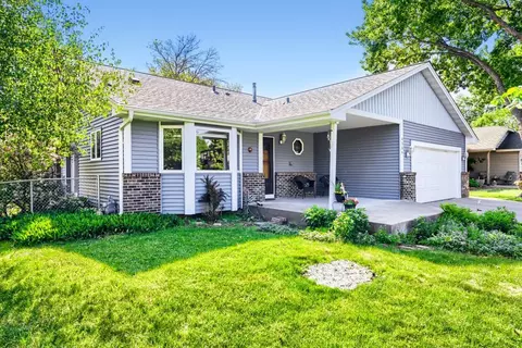 4356 Grimes Ave N, Robbinsdale, MN 55422