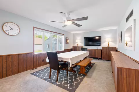 Dining - 902 11th Ave SW, Austin, MN 55912 photo 1 of 3