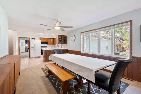 Dining - 902 11th Ave SW, Austin, MN 55912 photo 3 of 3