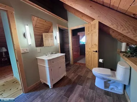 Bath - 6309 Winston Rd, Tower, MN 55790 photo 3 of 4
