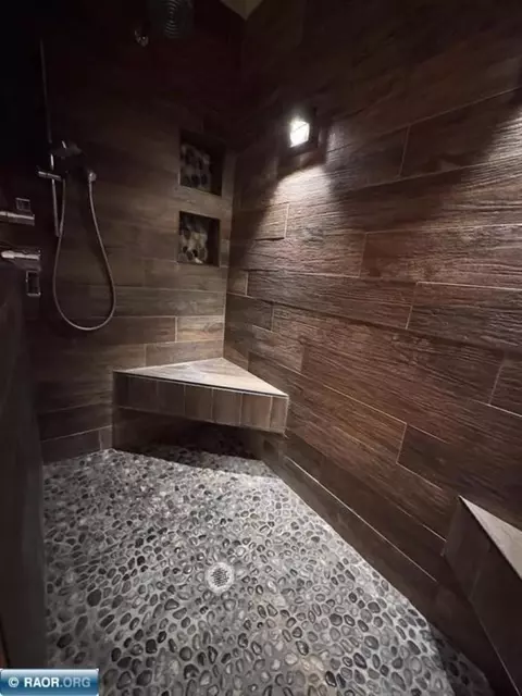 Bath - 6309 Winston Rd, Tower, MN 55790 photo 4 of 4