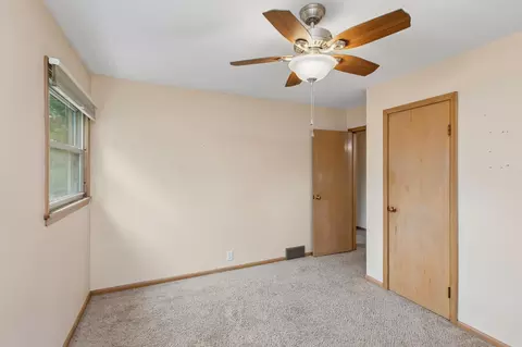 Bedroom - 833 9th Ave SW, Faribault, MN 55021 photo 3 of 6