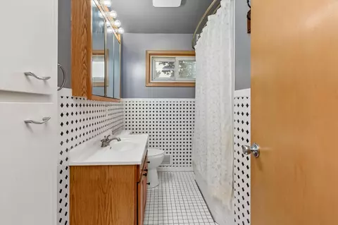 Bath - 833 9th Ave SW, Faribault, MN 55021 photo 1 of 2
