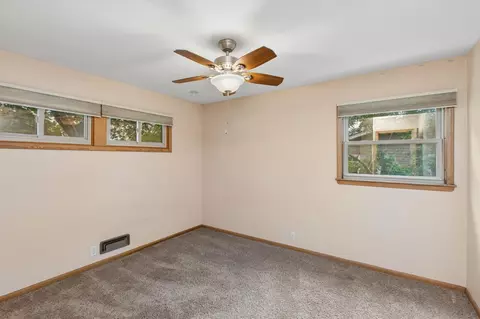 Bedroom - 833 9th Ave SW, Faribault, MN 55021 photo 4 of 6