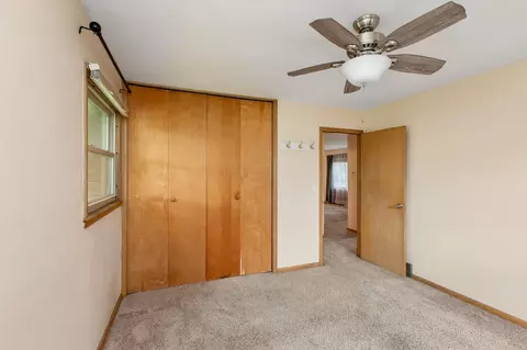 Bedroom - 833 9th Ave SW, Faribault, MN 55021 photo 1 of 6