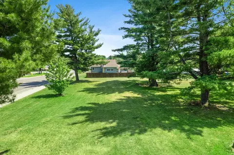 1000 W Lyon Ave, Lake City, MN 55041