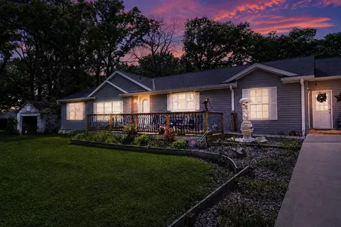 55571 160th St, Austin, MN 55912