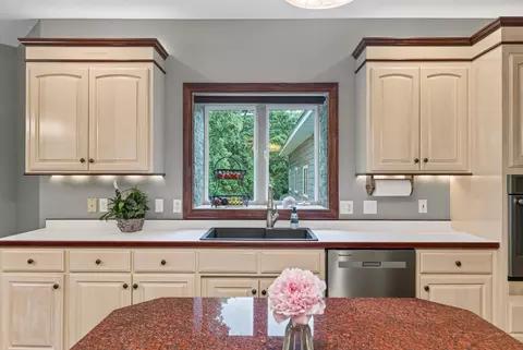 Kitchen - 14933 River St SE, Becker, MN 55308 photo 7 of 8