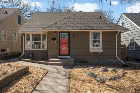 2712 Hampshire Ave S, Saint Louis Park, MN 55426