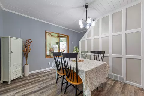 Dining - 721 Chatham St, Saint Peter, MN 56082 photo 1 of 2