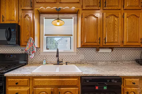 Kitchen - 721 Chatham St, Saint Peter, MN 56082 photo 4 of 4