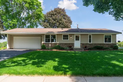 10502 Lancaster Ln N, Maple Grove, MN 55369