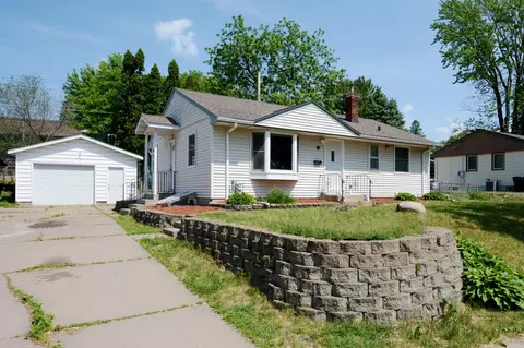 2083 Orange Ave E, Saint Paul, MN 55119