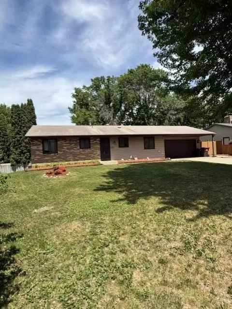 8042 73rd St S, Cottage Grove, MN 55016