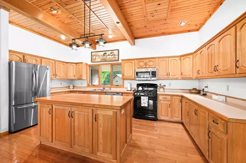Kitchen - 51301 Pine Point Rd, Bigfork, MN 56628 photo 1 of 3