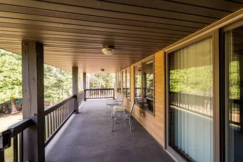 Exterior - 51301 Pine Point Rd, Bigfork, MN 56628 photo 2 of 10