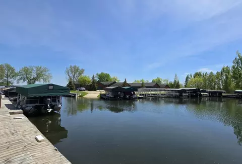 5882 Lakeshore Ln NW, Cass Lake, MN 56633