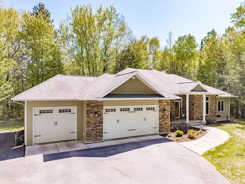 2605 Marcus Cir, Cloquet, MN 55720