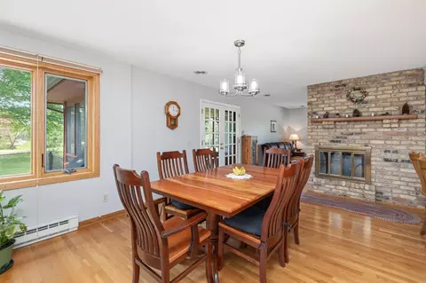 Dining - 2260 Old Post Rd, Independence, MN 55359 photo 2 of 2