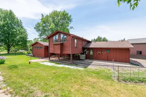 Exterior - 2260 Old Post Rd, Independence, MN 55359 photo 7 of 9