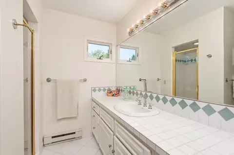 Bath - 2260 Old Post Rd, Independence, MN 55359 photo 1 of 3
