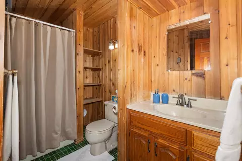 Bath - 2260 Old Post Rd, Independence, MN 55359 photo 3 of 3