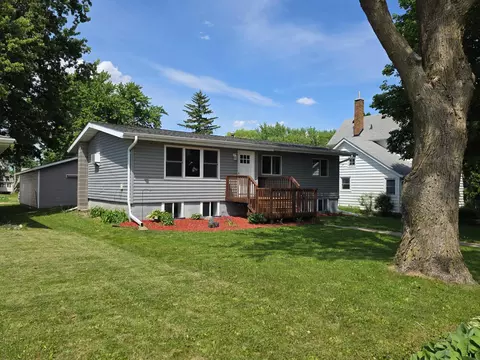 510 Arnold St, West Concord, MN 55985