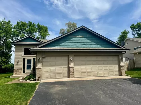 7442 Large Ave NE, Albertville, MN 55301