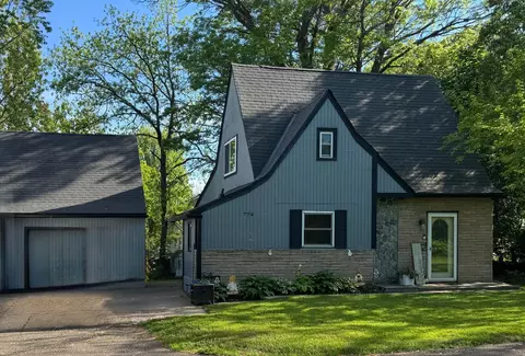 774 Roselawn Ave E, Maplewood, MN 55117