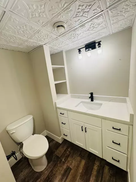 Bath - 1647 Marsh Ave, Maple Plain, MN 55359 photo 4 of 4