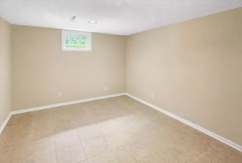Bedroom - 8625 Burr Oak Ln, Maple Plain, MN 55359 photo 5 of 5