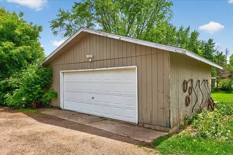 Exterior - 8625 Burr Oak Ln, Maple Plain, MN 55359 photo 6 of 6