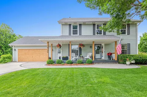 16722 Firestone Ct, Farmington, MN 55024