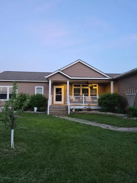 768 6th Ave, Walcott, ND 58077