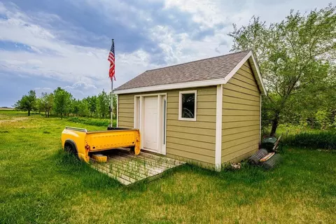 Exterior - 768 6th Ave, Walcott, ND 58077 photo 19 of 22