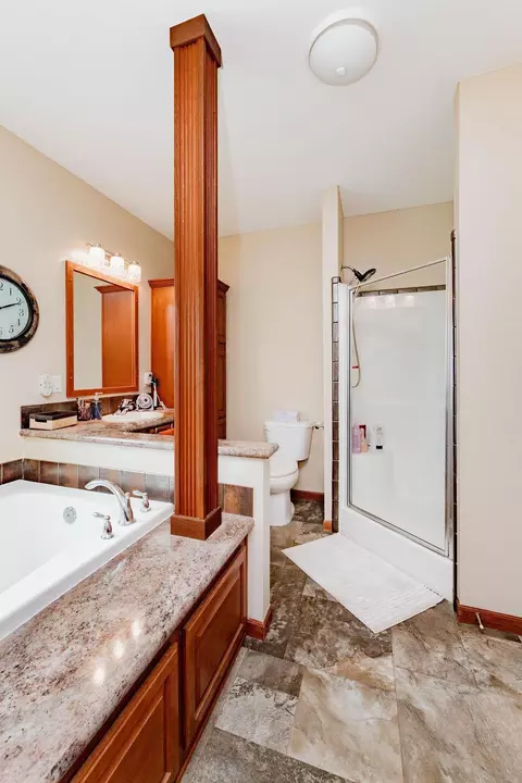 Bath - 768 6th Ave, Walcott, ND 58077 photo 4 of 7