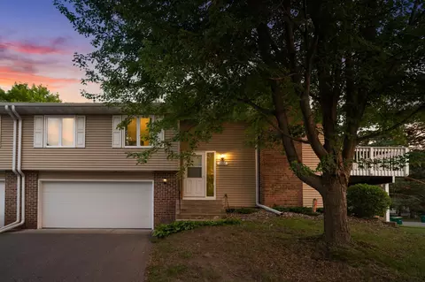 Exterior - 4664 Ridge Cliff Dr, Eagan, MN 55122 photo 2 of 11